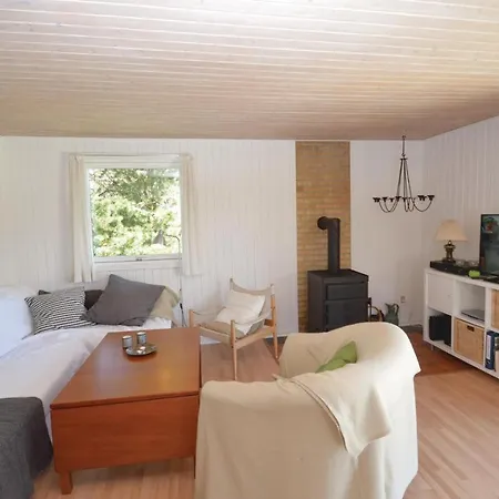 Three-bedroom Holiday Vaeggerlose With A Fireplace 06 *