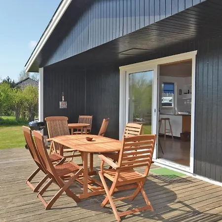 펜션 Three-bedroom Holiday Vaeggerlose With A Fireplace 06