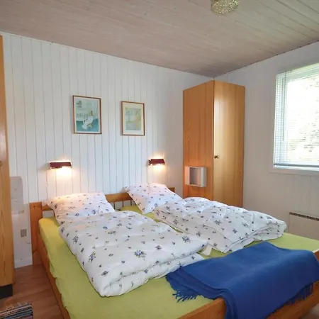 Three-bedroom Holiday Vaeggerlose With A Fireplace 06 Bøtø By